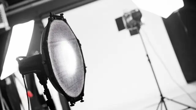 Modern Studio Portrait Photography - Learn Popular Studio Lighting Techniques
