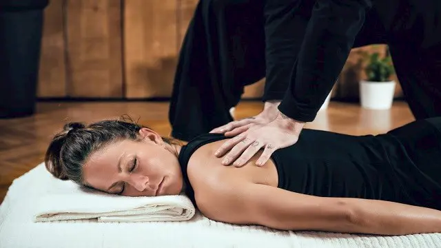 Massage: Shiatsu Massage For Professionals