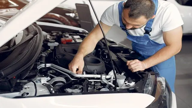 Car Maintenance: Car Mechanic Training