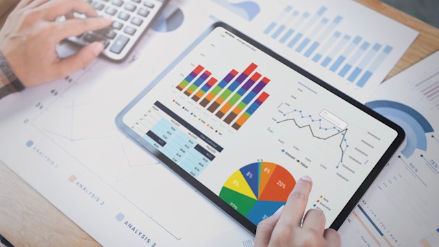 Free Online Data Analyst - Data Analysis with Excel Crash Course | reed.co. uk