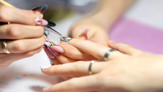 Gel Nail Manicure and Nail Artist - (Professional Nail Technician Course)
