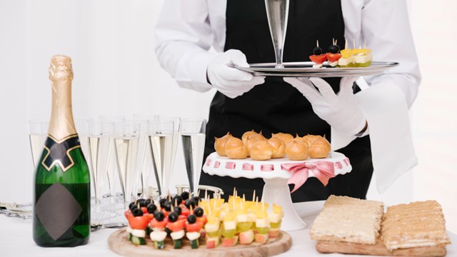 Online Hospitality : Hospitality & Catering Course | reed.co.uk