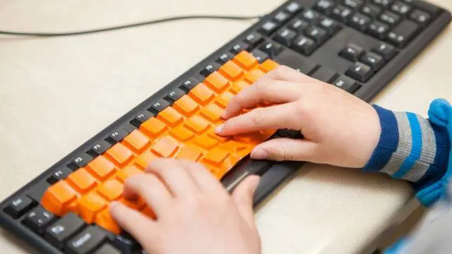 Touch Typing Mastery: Learn to Type with Speed and Accuracy