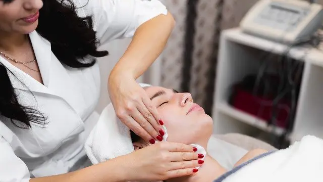 Massage Therapy : Indian Head Massage
