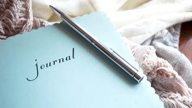 Holistic Therapy: Mind-Body Healing through Journaling