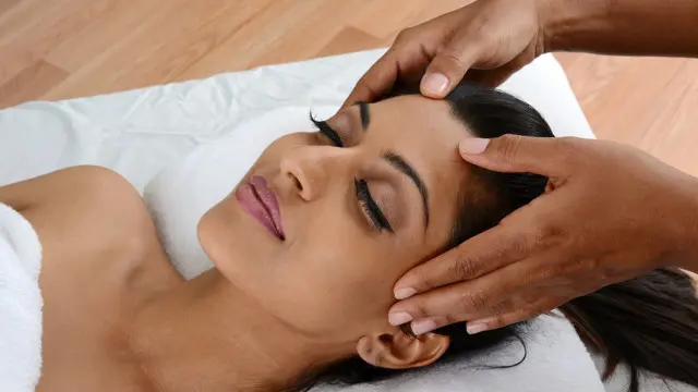 Diploma in Indian Head Massage Therapist Training Course