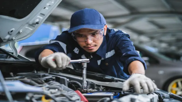 Car Mechanic Training : Car Detailing, Car Maintenance & Car Restoration (CPD Certified)