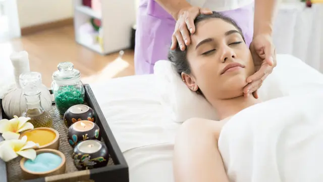 Massage : Facial Massage & Facial Treatment