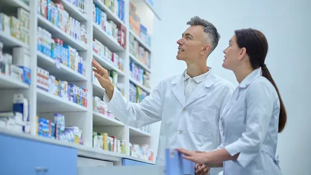 Pharmacy: Pharmacy Assistant & Pharmacy Technician