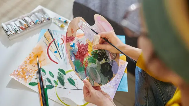 Art Therapy Techniques: Using Creativity for Healing and Self-Expression