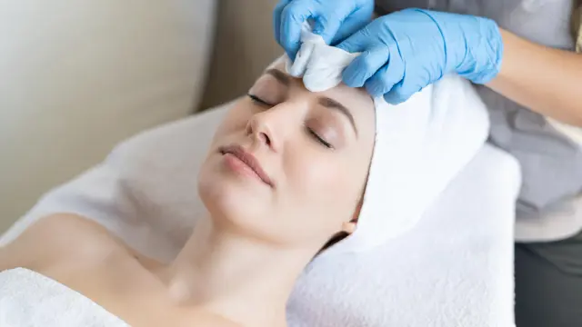 Facial Beauty : Facial Skin Care Treatment Course