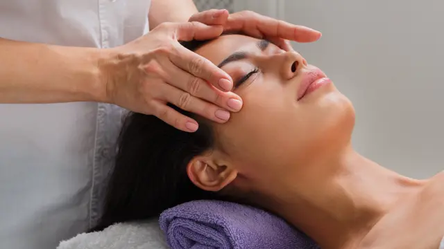 Indian Head Massage : Indian Head Massage
