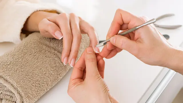 Nail Technician (Manicure, Pedicure, Nail Art, Acrylic Nail) Level 5 Diploma