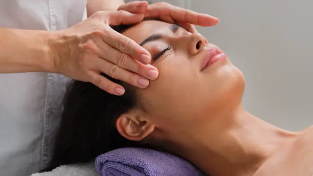 Massage Therapy : Indian Head Massage Training Course