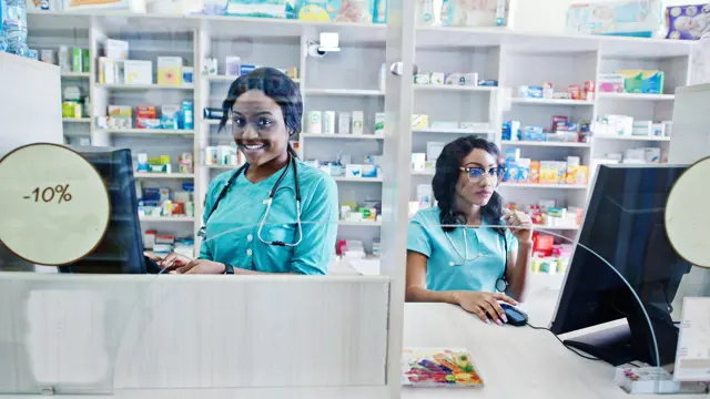 Pharmacy Assistant : Pharmacy Technician - CPD Accredited