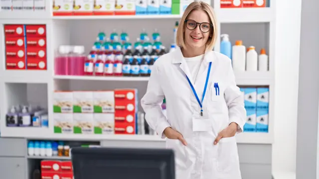 Advanced Pharmacy Technician with Medicines Management