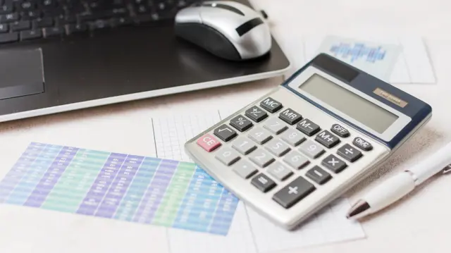 HR Management & Payroll, Accounting and Finance with Financial Analysis