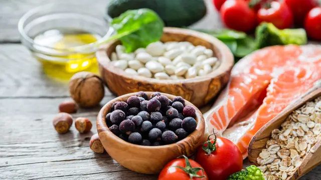 Nutrition Diploma Level 4 : Nutritionist course (Health and Nutrition)