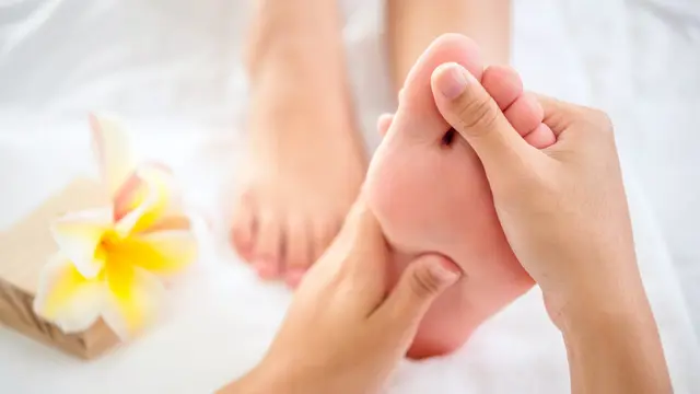 Reflexology, Aromatherapy & Acupuncture - CPD Certified