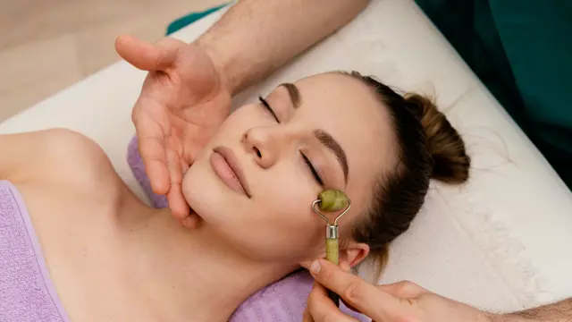 Level 5 Facial Massage & Facial Treatment