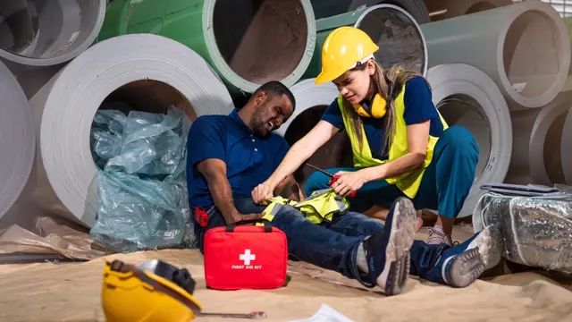 Emergency First Aid at Work - Level 5