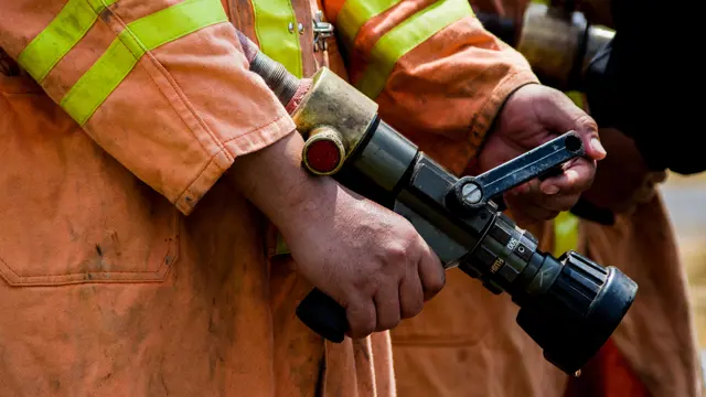 Fire Warden : Fire Warden Level 3 Advanced Diploma