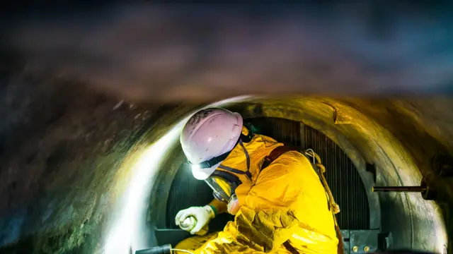 Level 5 Working in Confined Spaces