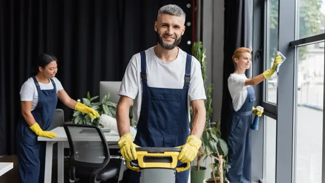 Cleaning : Essential Cleaning Techniques for Commercial Cleaners